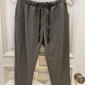 Lululemon crop jet slim pant